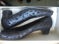 Semler Pumps Fantasie-schwarz Modell Grace 40 mm 9 1/2 ungetragen Hessen - Gießen Vorschau