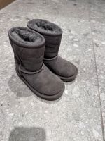 UGG Boots 25 grau Kinder Stiefel Winterschuh Bayern - Icking Vorschau