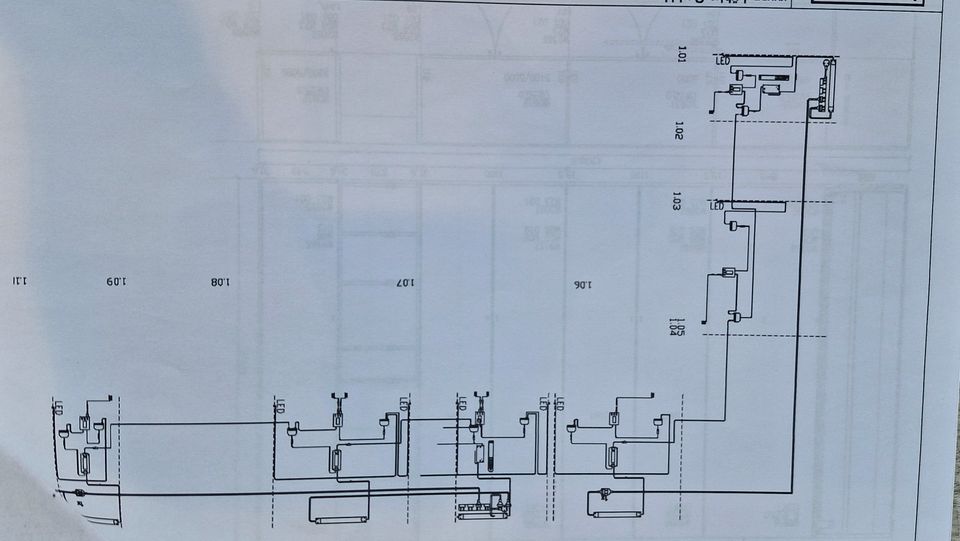 Kleiderschrank mit vielen Details von Interlübke in Minden