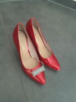 Rote High Heels von Marco Tozzi in Hessen Hessen - Wabern Vorschau