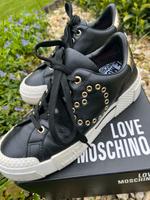 Sneaker Moschino original Gr 37 Leder schwarz ❤️❤️ Düsseldorf - Derendorf Vorschau