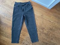 H&M Mom Loose-fit High Ankle Jeans Schwarz Gr. 38 - wie NEU Stuttgart - Stuttgart-West Vorschau