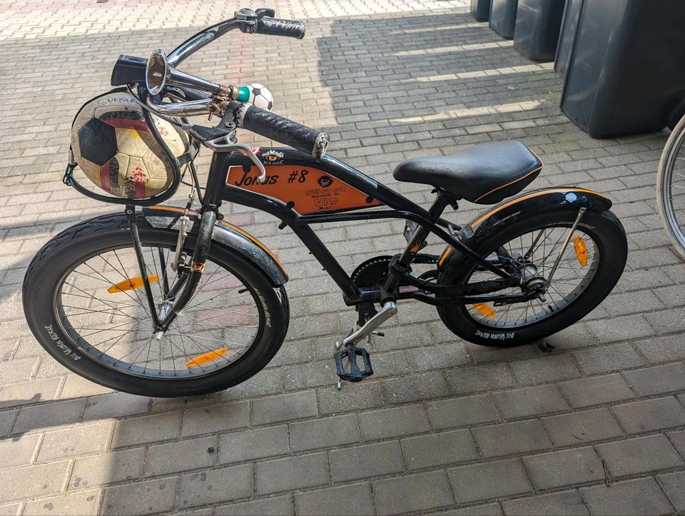 Wilde Kerle Fahrrad Cruiser Bike Citybike Ballhalterung chopper in Böhlen