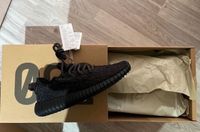 Adidas Yeezy Boost 350V1 Pirate Black Neu Nordrhein-Westfalen - Velbert Vorschau