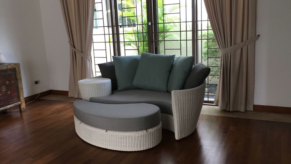 Rarität: Handgefertigtes Daybed/Loungesofa aus Singapur in Köln