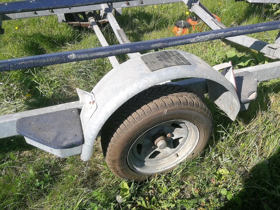 Bootstrailer, Straßenrailer in Pruchten