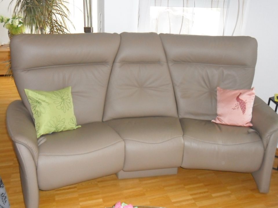 Modernes Trapezsofa von Fa. Himolla in Bad Bergzabern