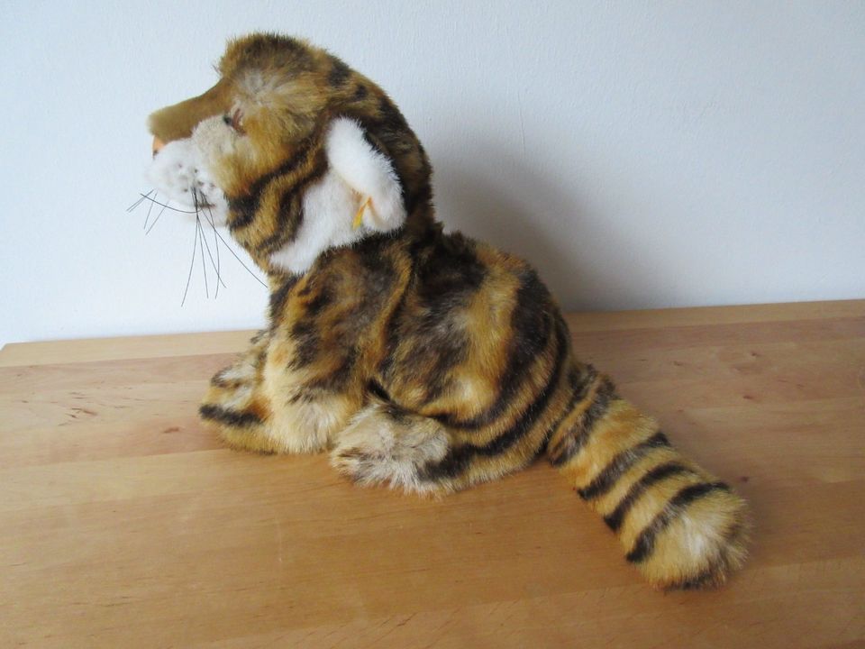 Steiff Tiger Radjah sitzend 30 cm mit KFS 066207 in Hamburg