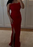 Elegantes Abendkleid Rot mit Federn & Schlitz – Figurbetont S/XS Hannover - Linden-Limmer Vorschau