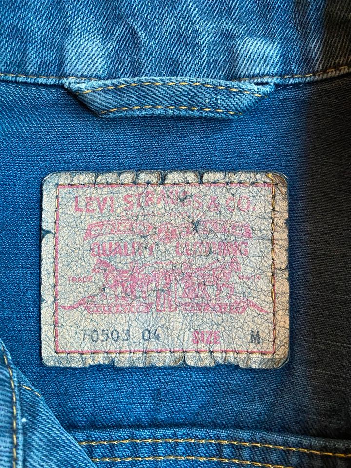 Levi’s Jeansjacke Gr. M in Laaber