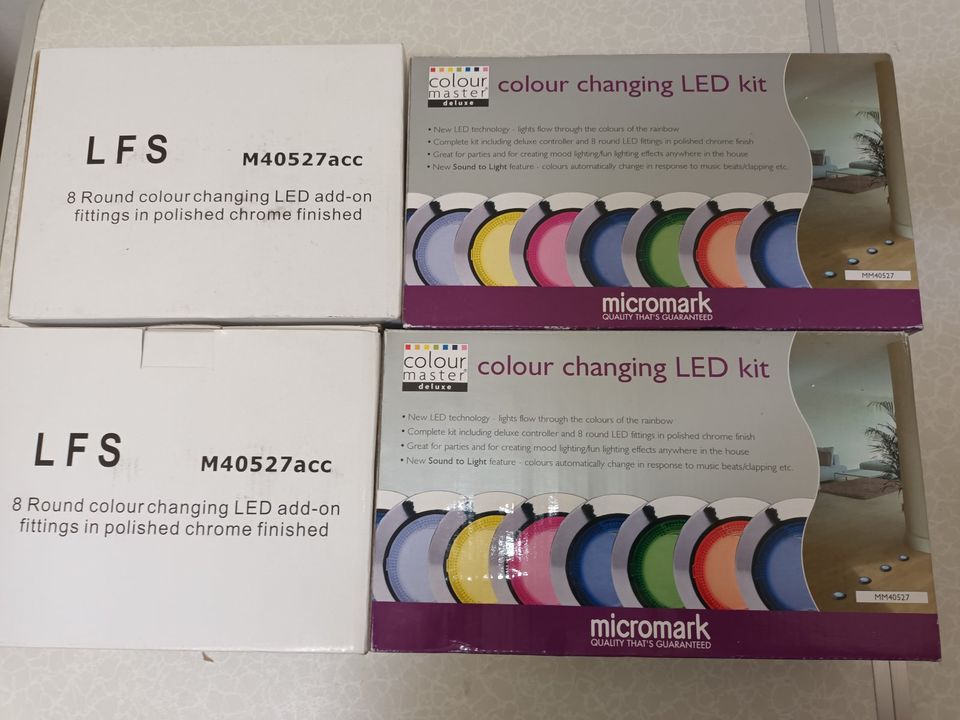 2X2 X8 LED Colour changing LED Kit mit Erweiterung 32 Leuchtkörp. in Schönsee