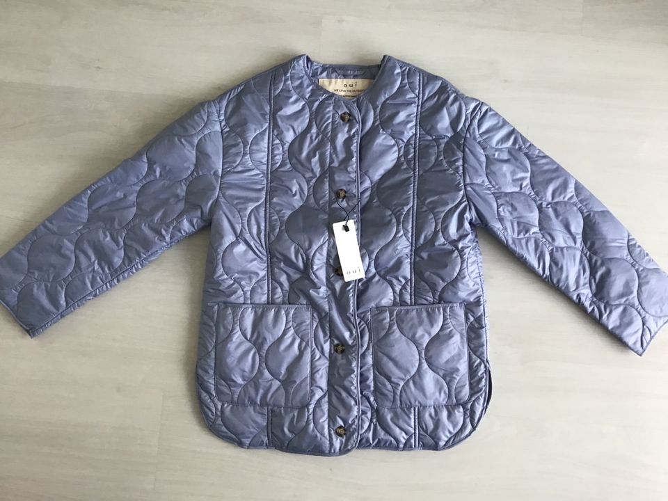 Schicke Steppjacke von OUI, hellblau, Gr. 36 in Herford