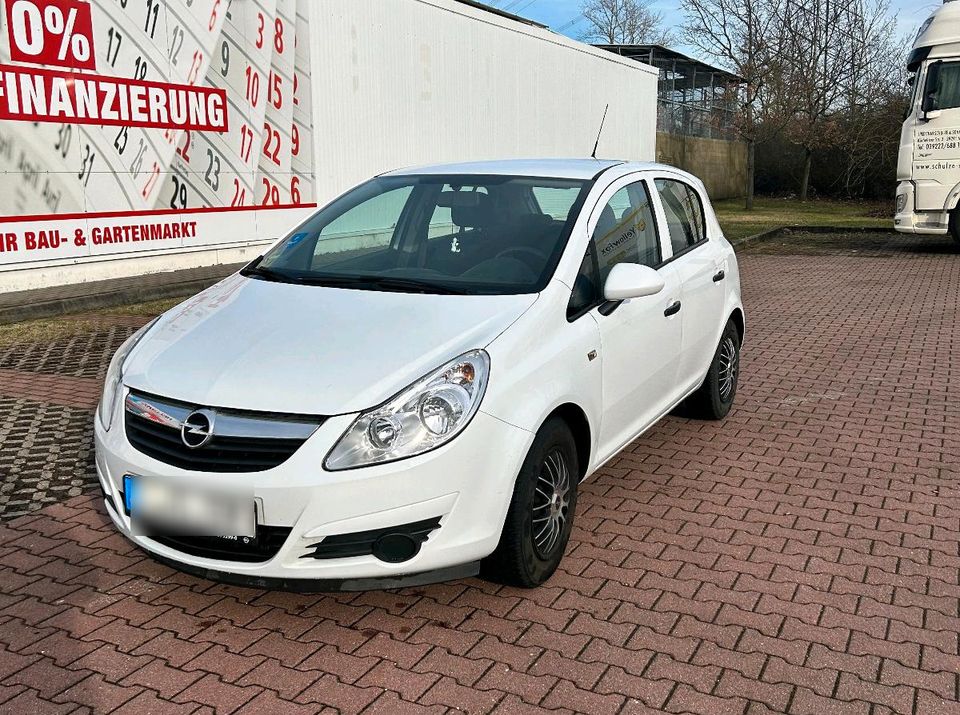 Opel Corsa D 1.0 Scheckheft gepflegt 2.Besitz frische Durchsicht in Kabelsketal