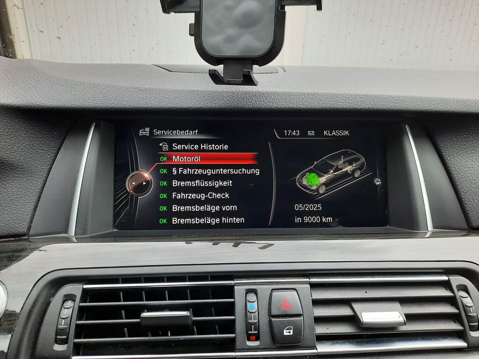 BMW 530d Touring Aut. Luxury Line in Alling