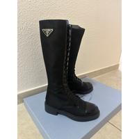 Prada Re-Nylon Stiefel (Originaler Zustand + Rechnung) Frankfurt am Main - Bergen-Enkheim Vorschau