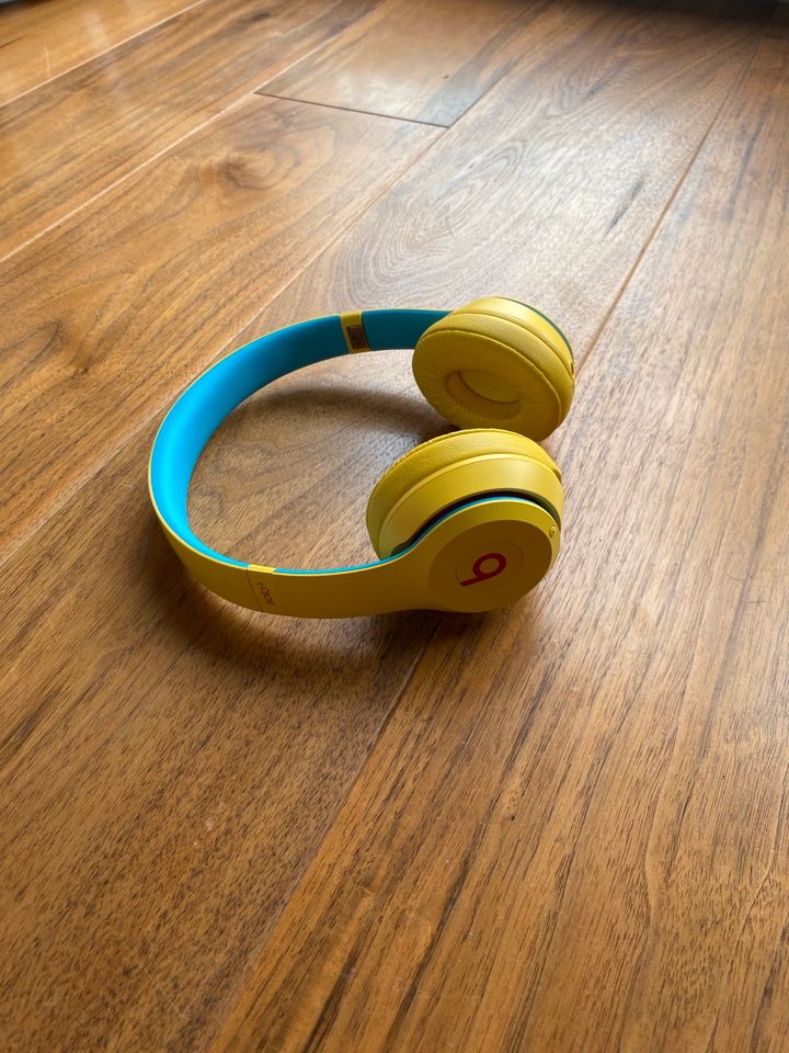 Beats Solo 3 - gelbe bluetooth Kopfhörer in Mühlheim am Main