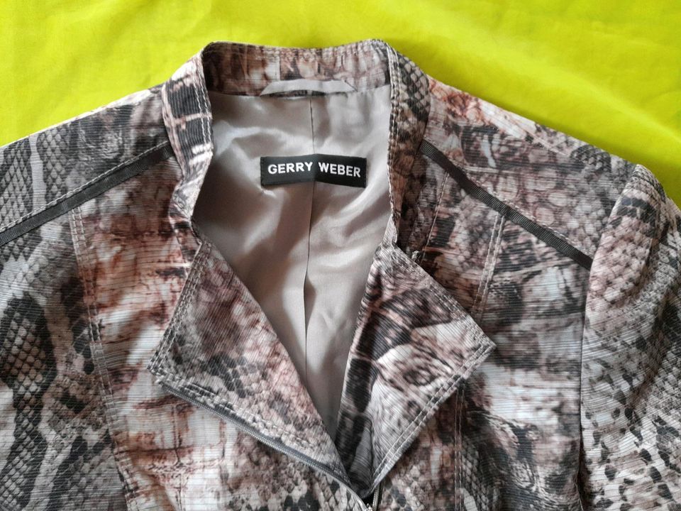 Jacke gerry weber 40,Innenfutter, schöne Musterung in Pfaffing