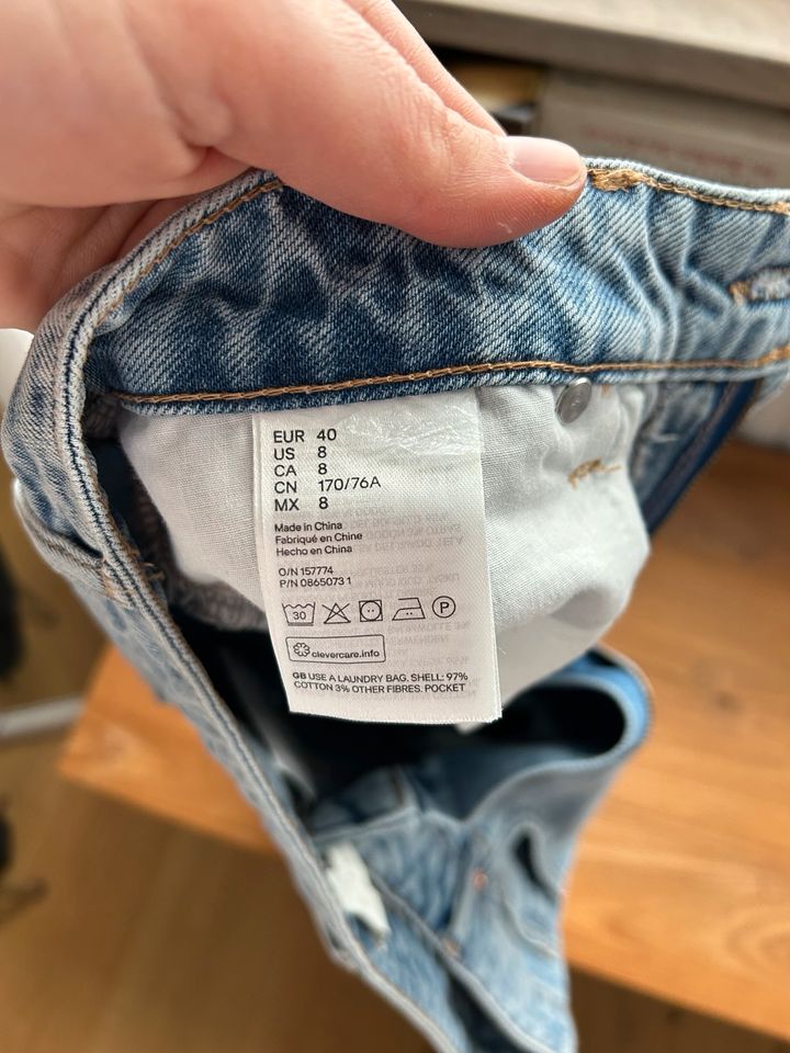 H&M kurze Sommerhose/Jeans NEU in Koblenz