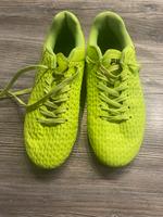 Fußballschuhe 37 Größe Nordrhein-Westfalen - Niederzier Vorschau