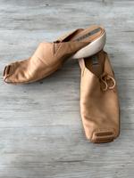 Damen Leder Latschen Clark’s beige Gr. 38 UK 5,5 D Brandenburg - Stahnsdorf Vorschau