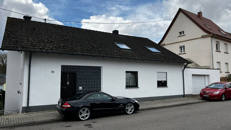 Zweifamilienhaus in sehr ruhiger Lage von Wiebelskirchen in Neunkirchen