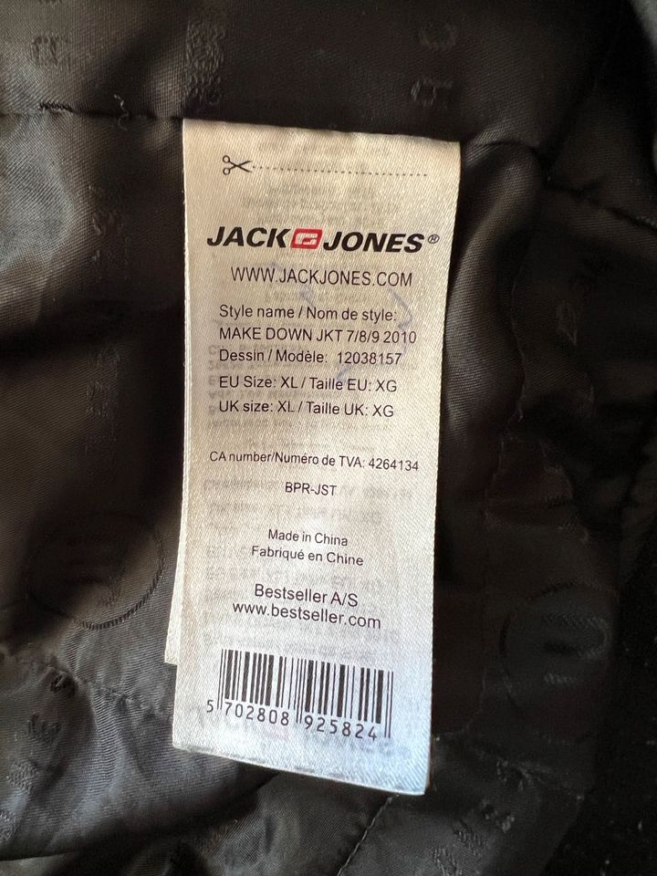 Winterjacke Jack&Jones XL Daunen Herren in Weil im Schönbuch