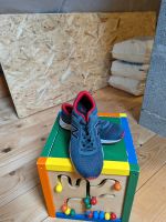 Kinder Sneaker New Balance Gr. 34.5 Ludwigslust - Landkreis - Hagenow Vorschau