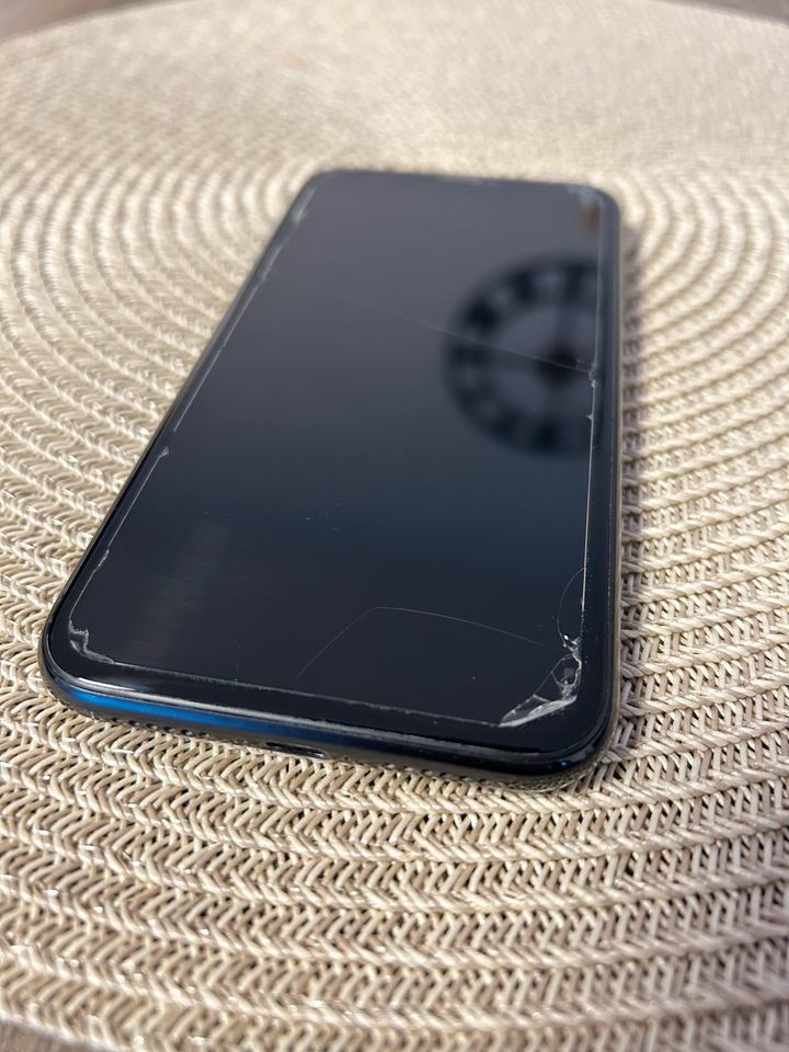 iPhone XR schwarz 64gb in Mannheim