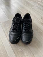 Reebok Classic 4,5 schwarz Leder Hessen - Bad Nauheim Vorschau