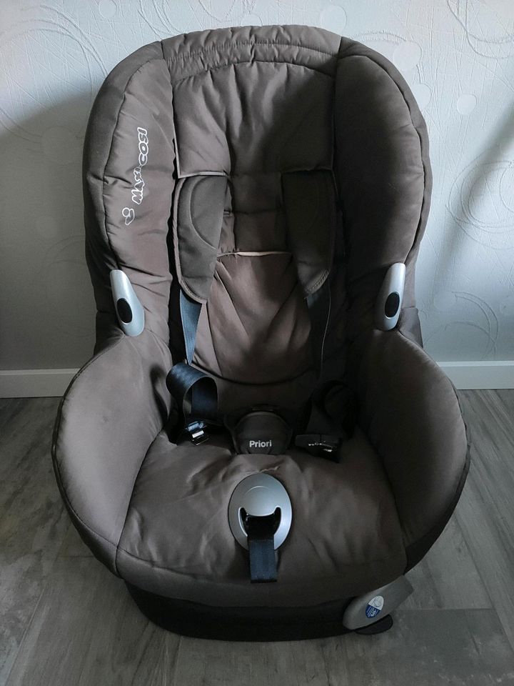 Maxi Cosi Priori Kindersitz / Autositz/ Kinderautositz 9-18kg in Lichtenau