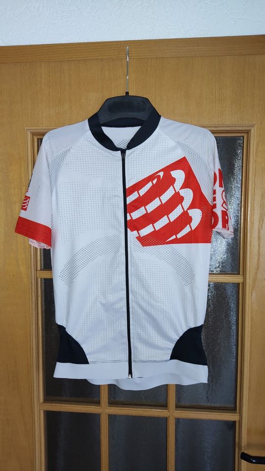 Trikot mit Reißverschluss Compressport Cycling On/Off Radtrikot in Gerolzhofen