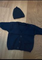 Strickjacke + Mütze 1-3 Monate Größe 56 Nordrhein-Westfalen - Meckenheim Vorschau