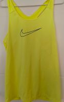 Nike Damen Top Sport Sporttop luftig Logo neongelb Gr. L XL NEU Kr. München - Taufkirchen Vorschau