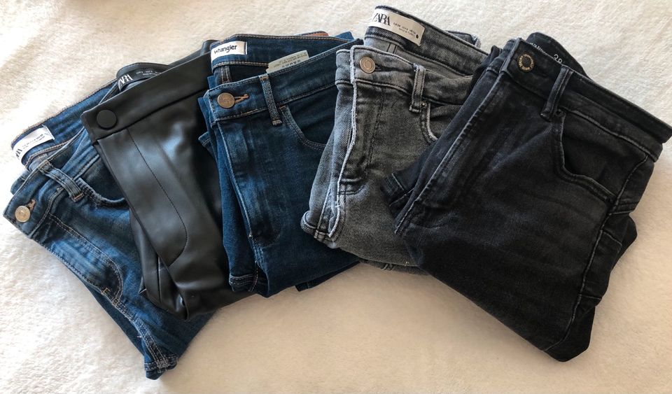 Jeans Hose - Stradivarius, Zara, Wrangler -5 paar - NEU in Centrum