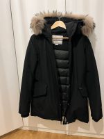 Woolrich Winterjacke / Schwarz Hamburg - Wandsbek Vorschau