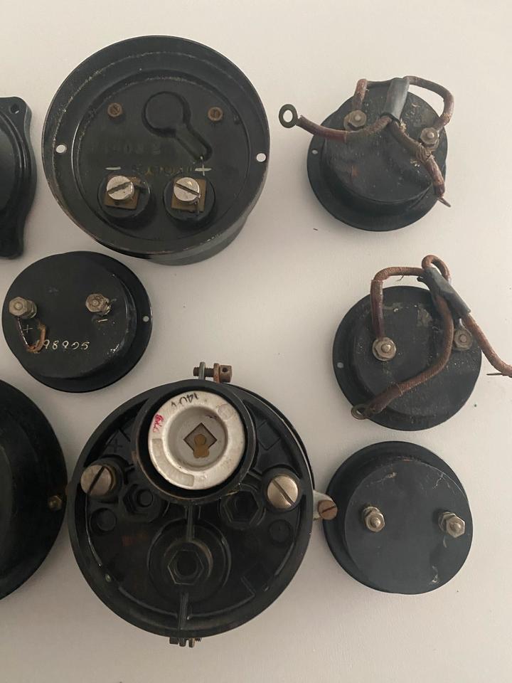 Messinstrumente Uhren Antik Ampere Volt etc.  AEG Siemens GBD in Hambühren