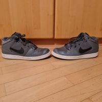 Nike Sneaker high mit Innenfutter, Farbe grau, EU-Größe 44, UK 9 Baden-Württemberg - Aalen Vorschau