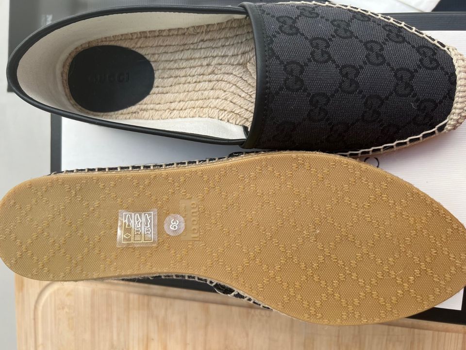 Weihnachtsgeschenk? Gucci Damen Espadrilles Neu schwarz 39 in Bremen -  Schwachhausen | eBay Kleinanzeigen ist jetzt Kleinanzeigen