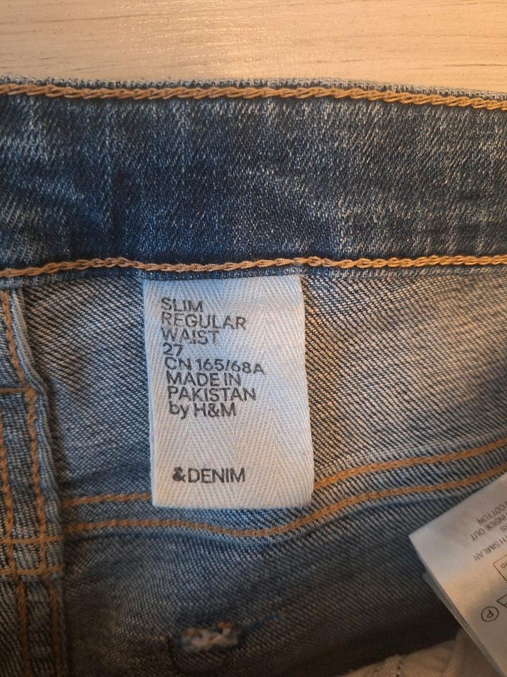 ++ Jeans von H&M slim fit Größe 27 ++ in Babenhausen