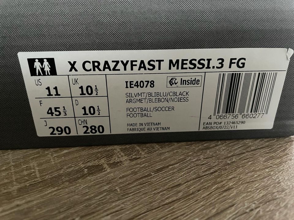 NEUE ADIDAS FUSSBALLSCHUHE VON MESSI in Bischofsheim