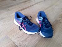 Asics Sport-Schuhe, Laufschuhe Gr 42 Brandenburg - Bernau Vorschau