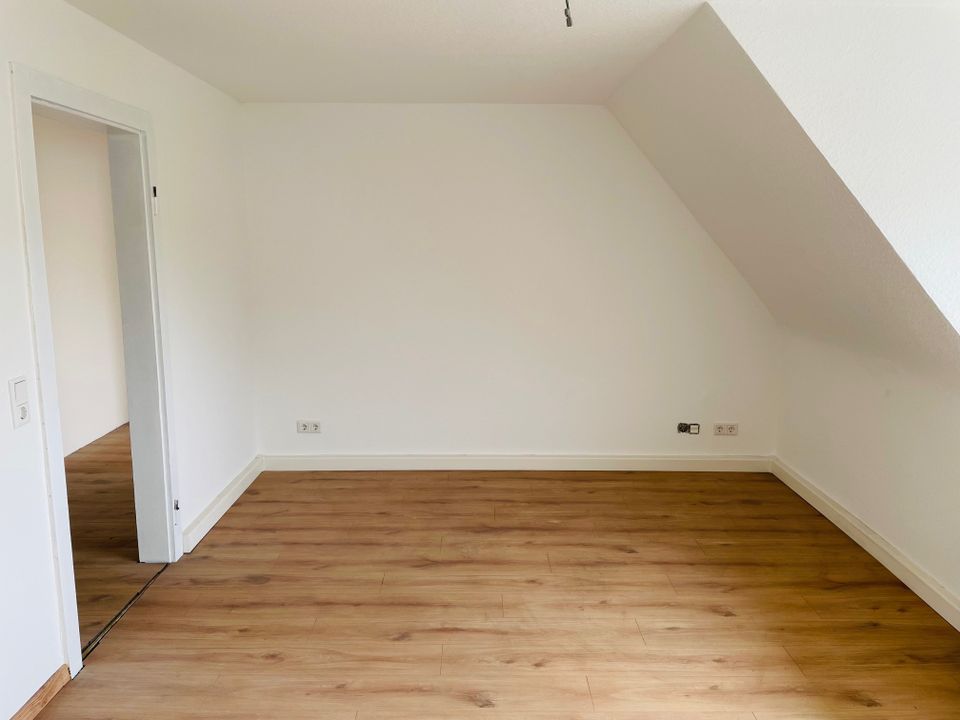 Niedervellmar- 3 Zimmer Wohnung (100m², 1.OG) , Erstbezug in Vellmar