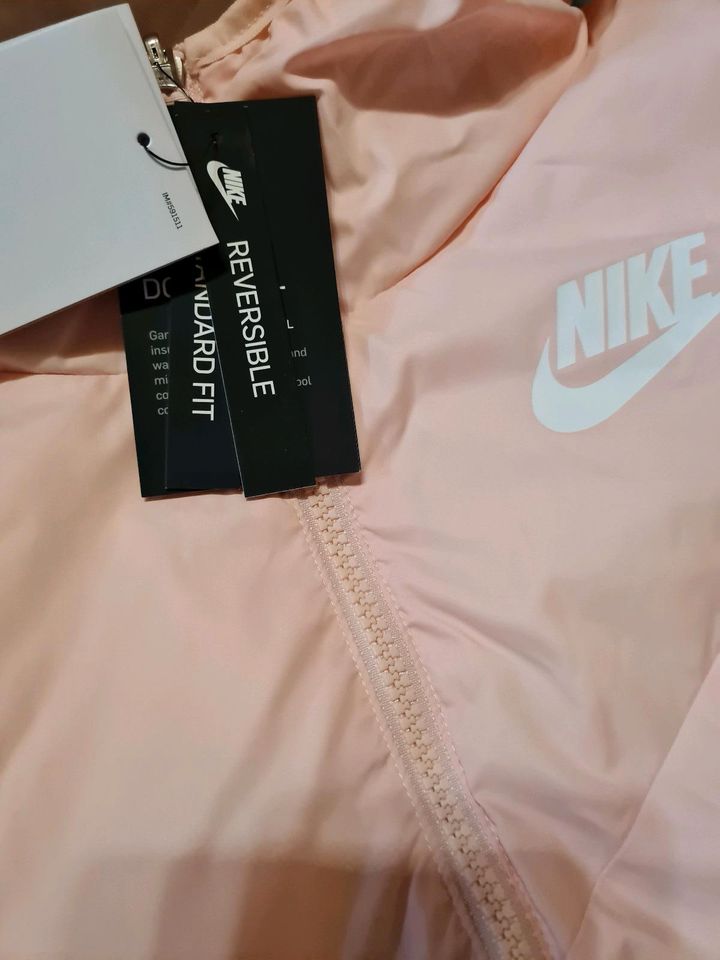 **NEU**|Nike Sportswear Daunenjacke Reversible|Pink | Gr.M in Frechen