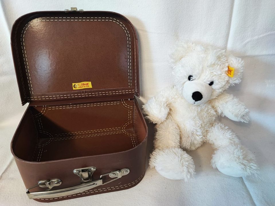 Steiff Teddy Lotte im Koffer 111464 in Füssen