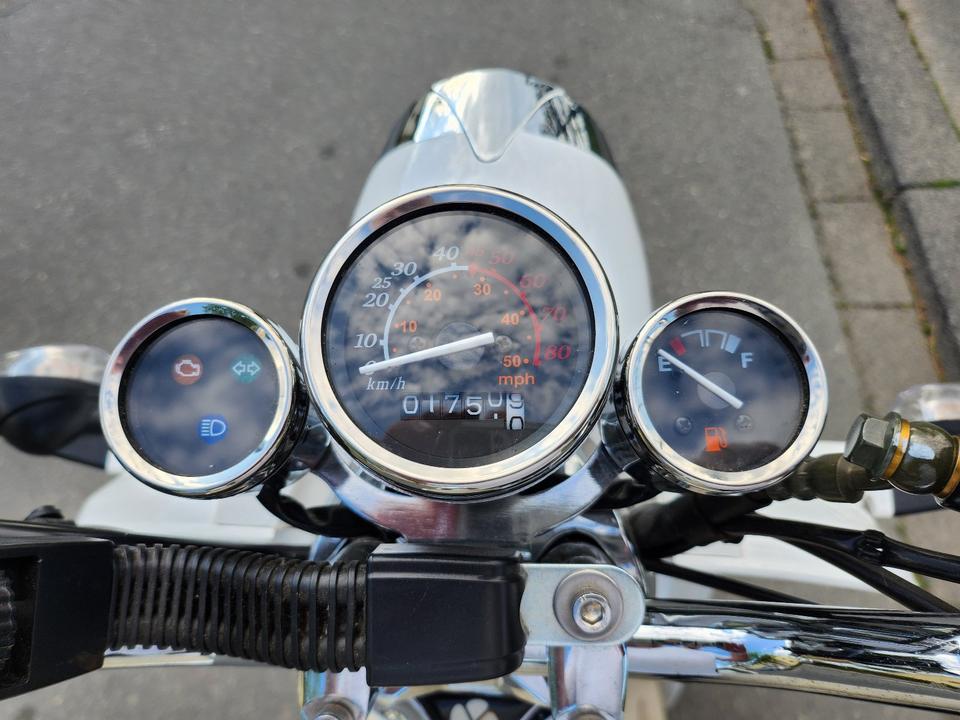 Motorroller Retro Stars -Nova Motors- inkl. Topcase/Helm/Abdeckpl in Darmstadt
