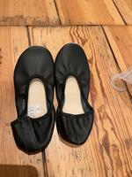 Alex Gymnastik Schuhe Turnhallen Balkerinas Leder Gr. 35 schwarz Mitte - Wedding Vorschau
