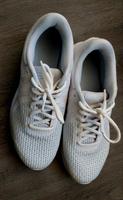Sneaker in weiß Nordrhein-Westfalen - Beverungen Vorschau