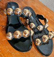 Pantoletten Sandalen Sommerschuhe Gold Gr. 36 neu Hamburg Barmbek - Hamburg Barmbek-Süd  Vorschau