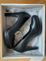 Tamaris Damen Pumps Plateau schwarz Gr. 39 Neu Sachsen - Pirna Vorschau