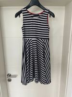 Kleid von Tommy Hilfiger Gr 170/176 Mädchen Niedersachsen - Damme Vorschau